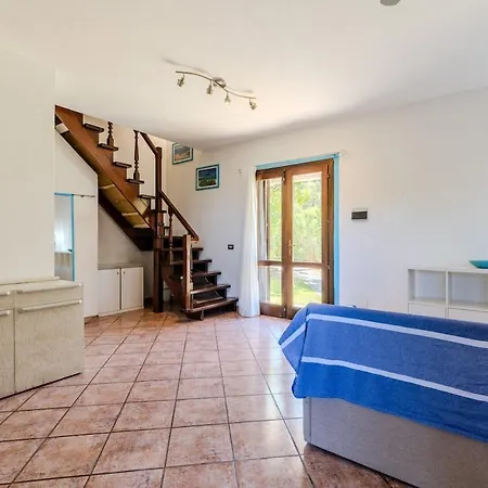 Beachfront -private Garden And Tavolara Views Apartment *