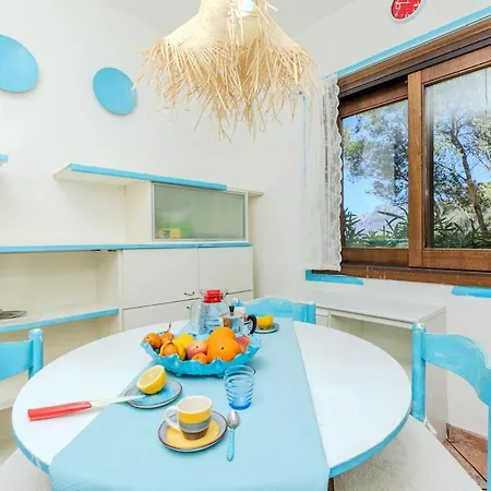 Beachfront -private Garden And Tavolara Views Apartment